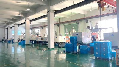 Shangyu ShengRuiSi Packaging Co.,Ltd خط إنتاج المصنع